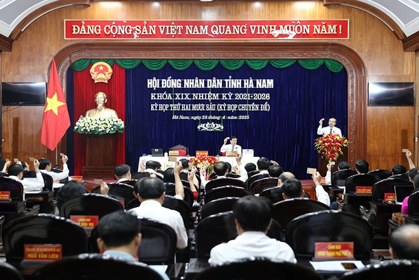 Hội đồng nhân dân tỉnh Hà Nam thông qua nghị quyết về chủ trương sắp xếp đơn vị hành chính cấp tỉnh, xã.