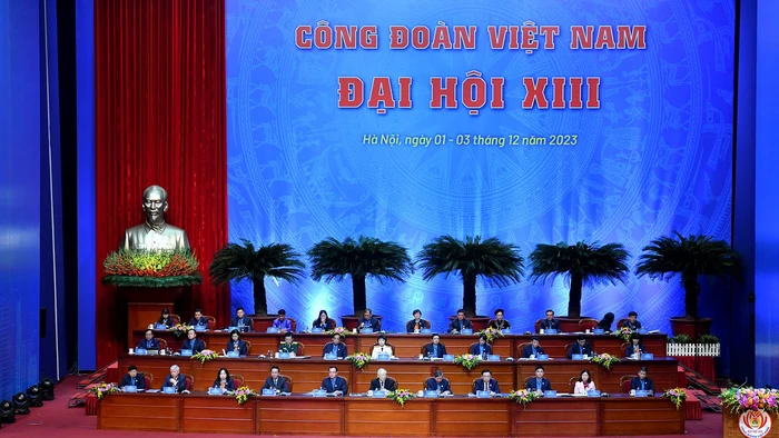 Đoàn Chủ tịch Đại hội XIII Công đoàn Việt Nam.