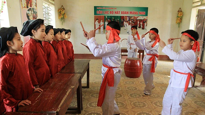 Tiết học hát Xoan của học sinh Trường tiểu học Phượng Lâu, thành phố Việt Trì (Phú Thọ).