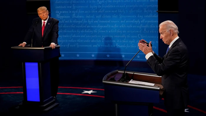 Hai ứng cử viên Joe Biden (phải) và Donald Trump tranh luận trực tiếp năm 2020. Ảnh: REUTERS