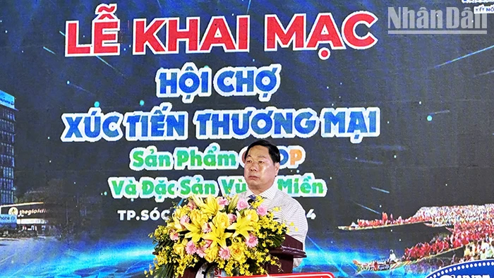 Phó Chủ tịch Thường trực Ủy ban nhân dân tỉnh Sóc Trăng Lâm Hoàng Nghiệp phát biểu khai mạc.