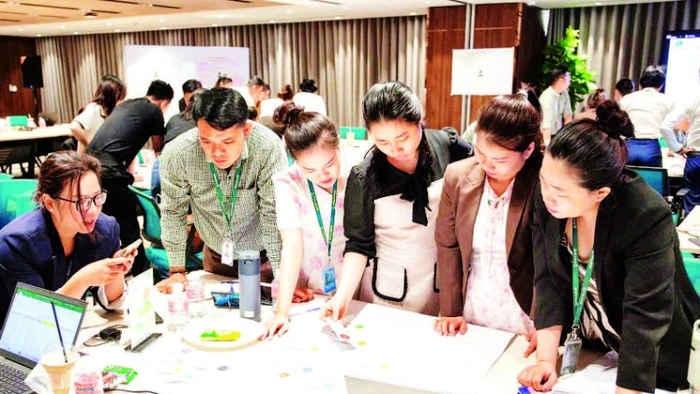 Học viện đào tạo mến khách IBH ở thành phố Đà Nẵng mỗi năm tổ chức hàng trăm khóa đào tạo chuyên sâu cho các đơn vị đối tác. (Ảnh ANH ĐÀO)