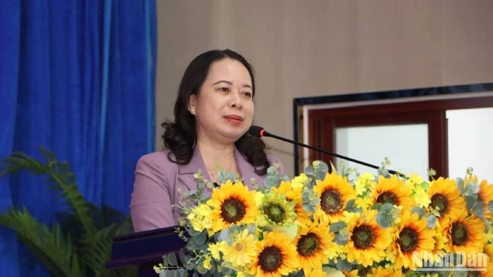 Phó Chủ tịch nước phát biểu tại buổi tiếp xúc cử tri.