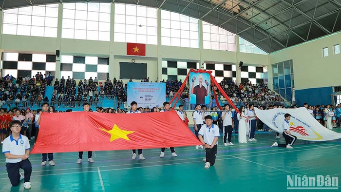 Quang cảnh khai mạc Đại hội thể dục thể thao ngành giáo dục và đào tạo tỉnh Lâm Đồng năm 2025.