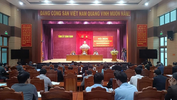 Toàn cảnh hội nghị.