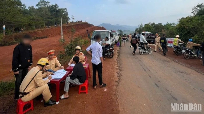 Lực lượng chức năng tỉnh Đắk Nông kịp tổ chức ngăn chặn, xử lý 78 đối tượng tụ tập, gây mất an ninh trật tự tại địa phương.