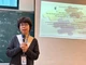 Chị Nguyễn Tuyết Hạnh, đại diện Câu lạc bộ Gia đình người tự kỷ Hà Nội tham gia và đóng góp ý kiến tại Hội thảo khoa học quốc tế “Nâng cao chất lượng giáo dục hòa nhập và hướng tới giáo dục bền vững cho trẻ khuyết tật ở Việt Nam” tổ chức tại Trường đại học Sư Phạm Hà Nội. (Ảnh: nhân vật cung cấp)