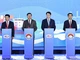 Chủ tịch nước Lương Cường và Tổng Bí thư, Chủ tịch nước Lào Thongloun Sisoulith cùng các đại biểu nhấn nút khánh thành cầu cảng.