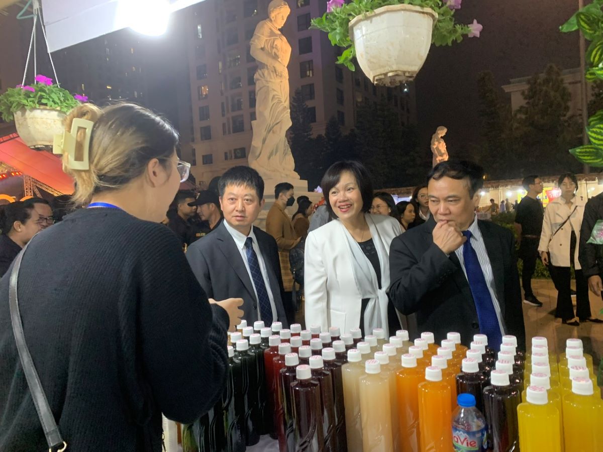 Khai mạc Hội chợ Đặc sản Vùng miền Việt Nam 2023 ảnh 1