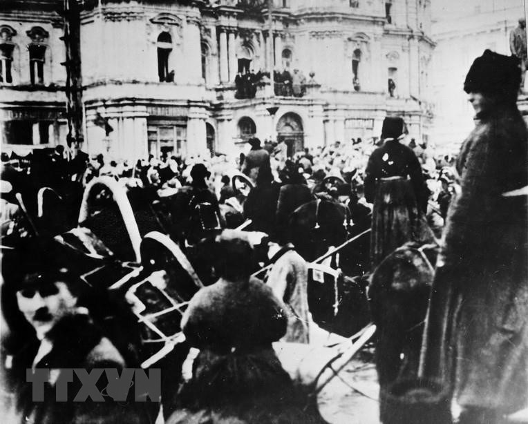 Những bức ảnh tư liệu về Cách mạng Tháng Mười Nga ảnh 1