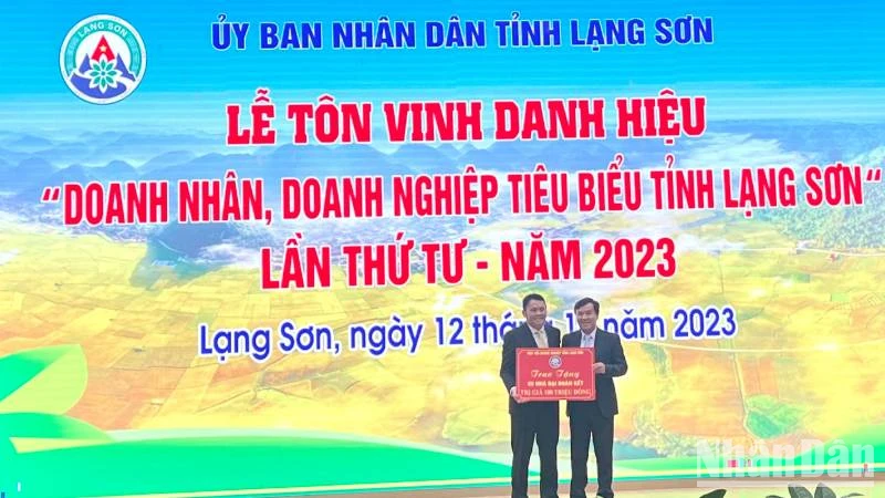 Tôn vinh danh hiệu "Doanh nhân, doanh nghiệp tiêu biểu tỉnh Lạng Sơn" năm 2023 ảnh 2