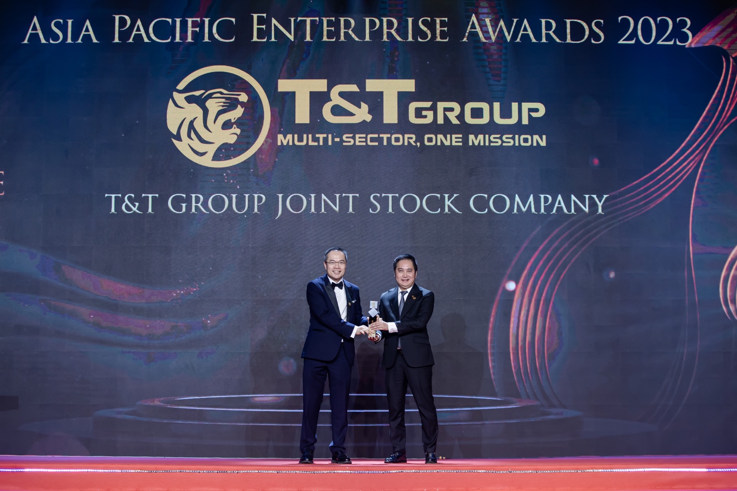 Phó Chủ tịch T&T Group Đỗ Vinh Quang nhận giải Doanh nhân xuất sắc châu Á 2023 ảnh 1