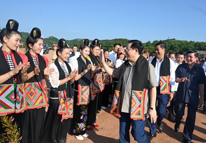 Chủ tịch Quốc hội dự lễ khánh thành Nhà máy chế biến cà-phê Sơn La ảnh 3