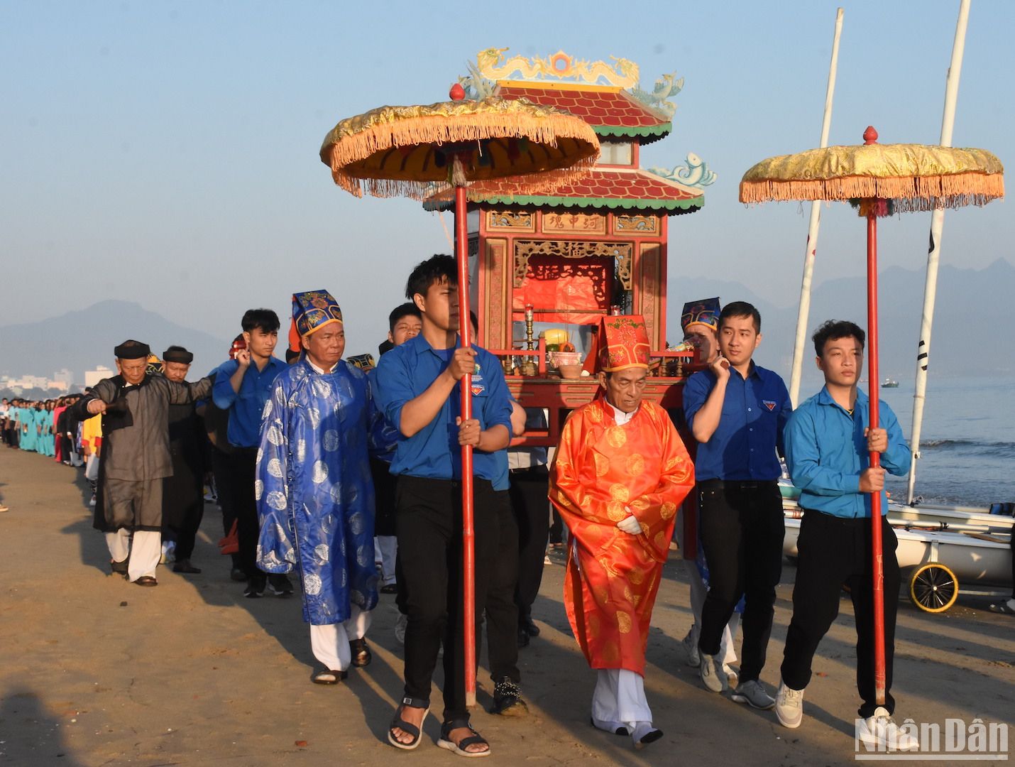 Lễ hội cầu Ngư truyền thống Đà Nẵng - Di sản văn hoá phi vật thể quốc gia. (Ảnh: ANH ĐÀO)