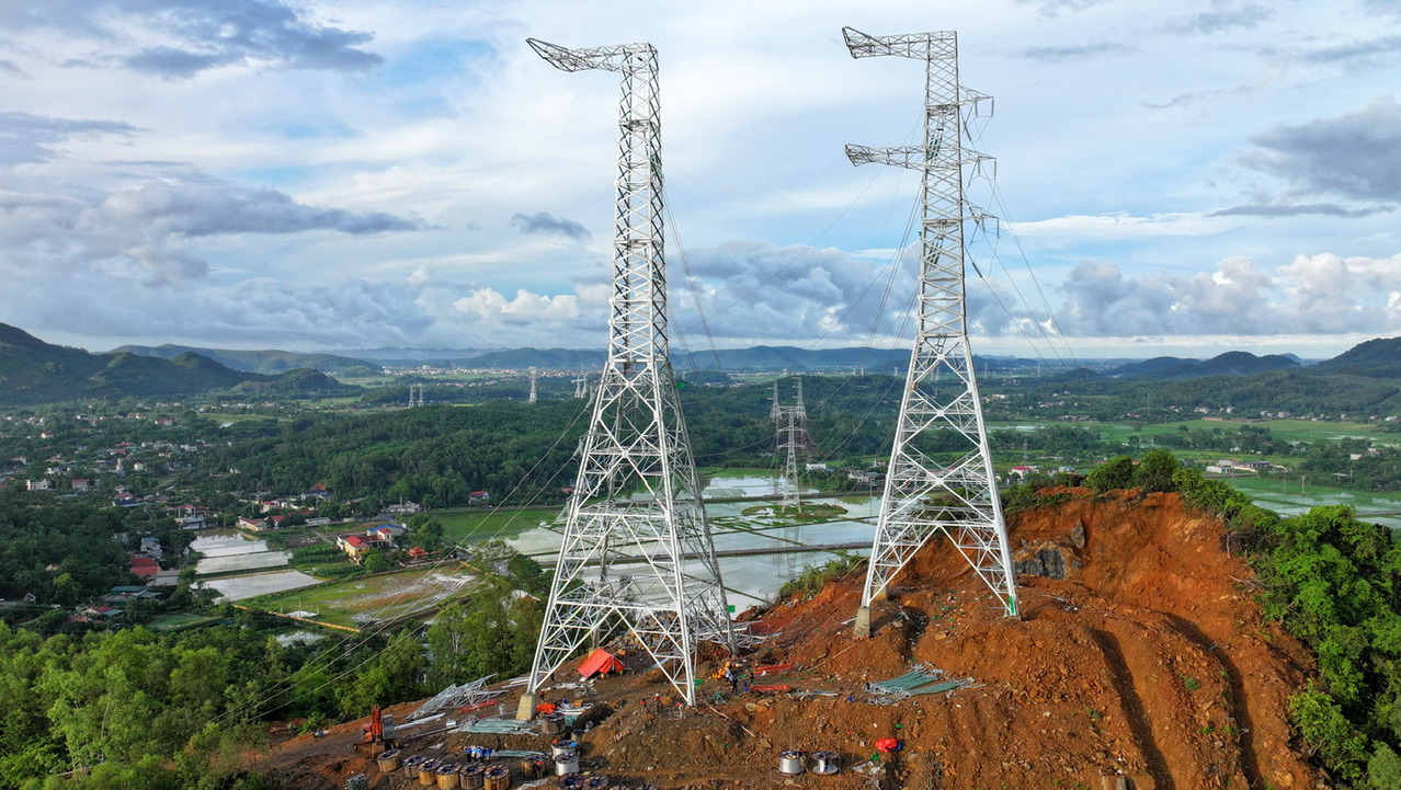 Công trình đường dây 500kV mạch 3 sắp đến ngày về đích.