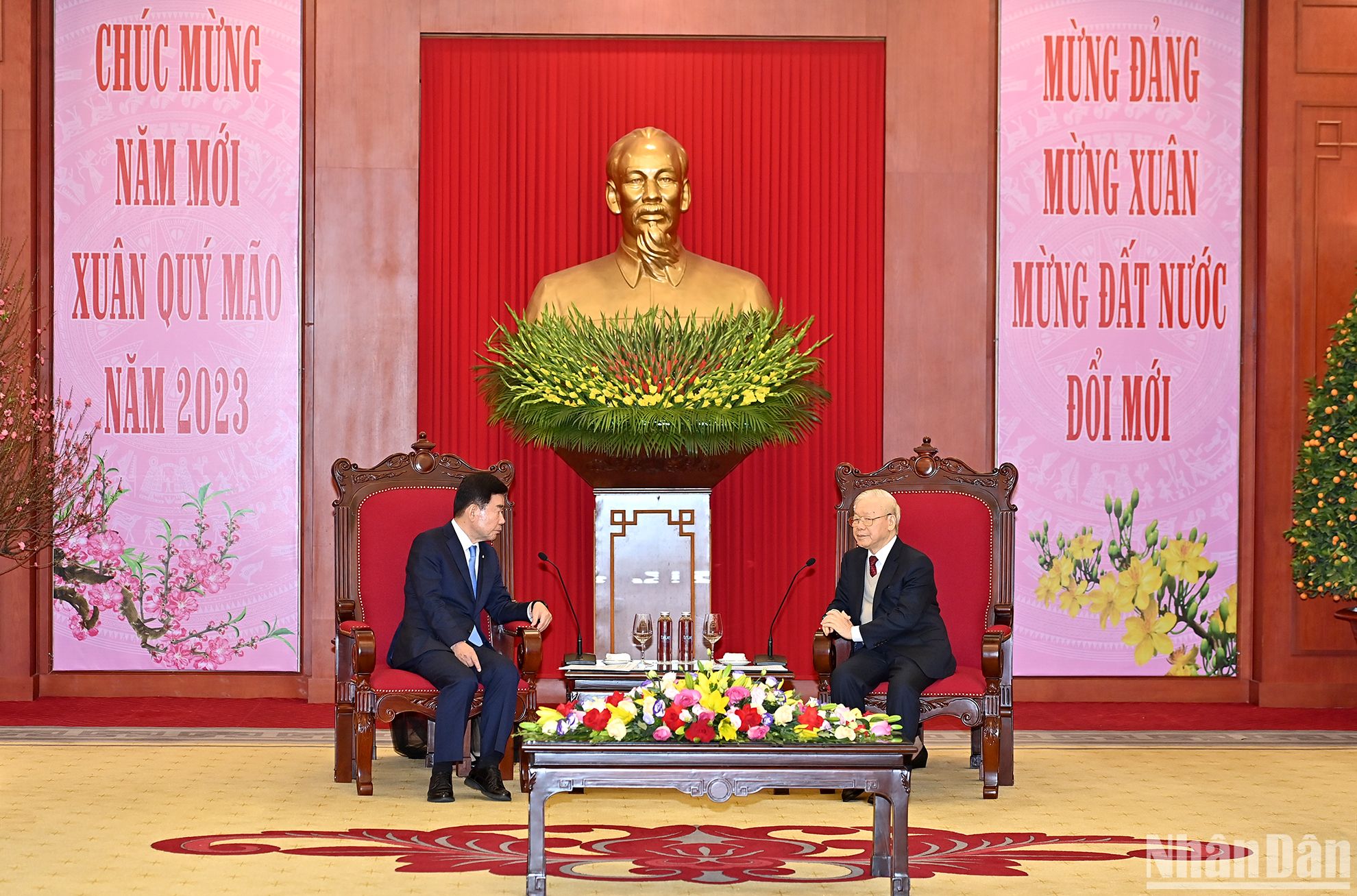 Tổng Bí thư Nguyễn Phú Trọng tiếp Chủ tịch Quốc hội Hàn Quốc Kim Jin Pyo sang thăm chính thức Việt Nam.