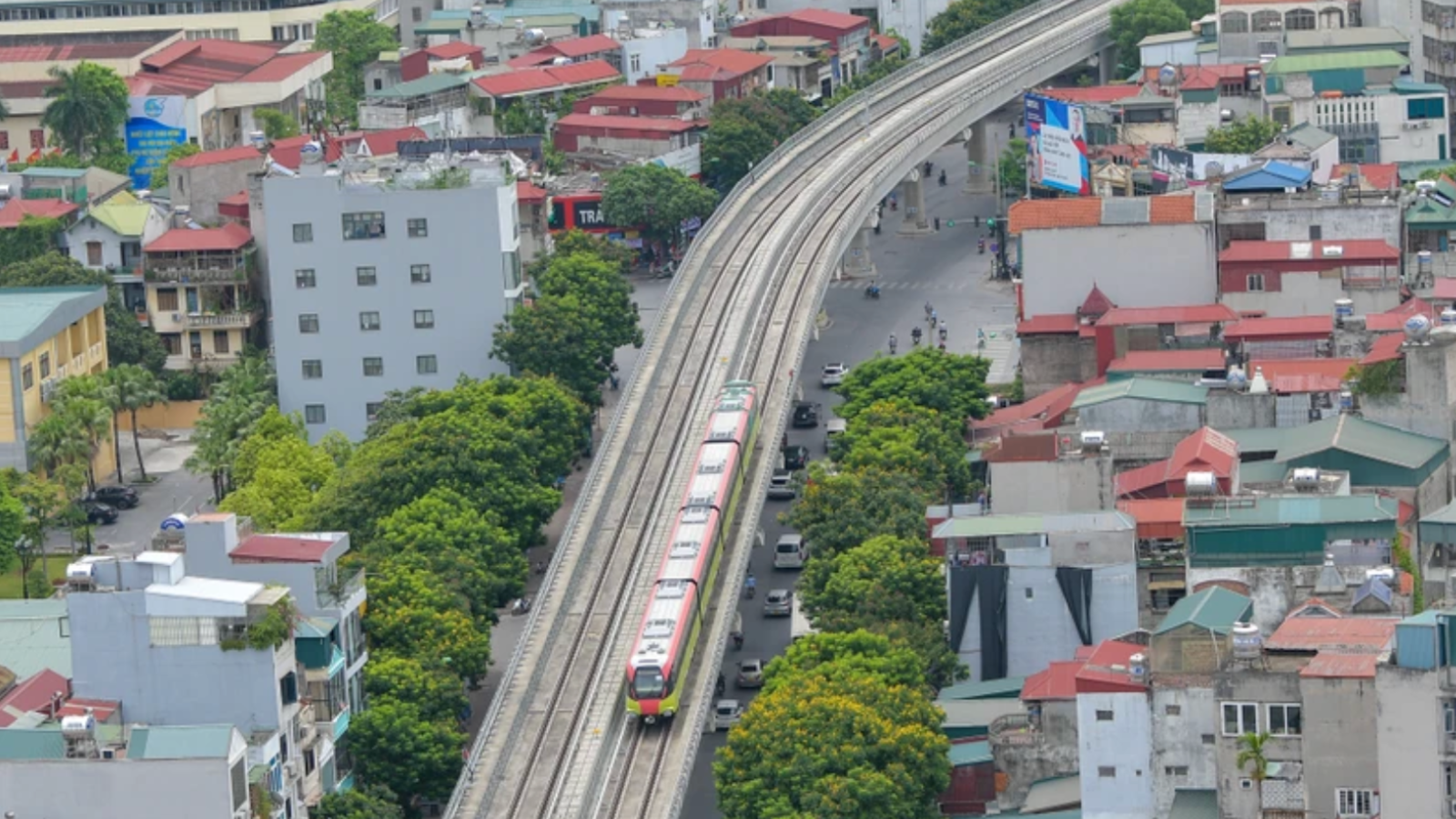 Tàu điện Nhổn-ga Hà Nội, đoạn trên cao chính thức phục vụ hành khách từ ngày 8/8/2024.