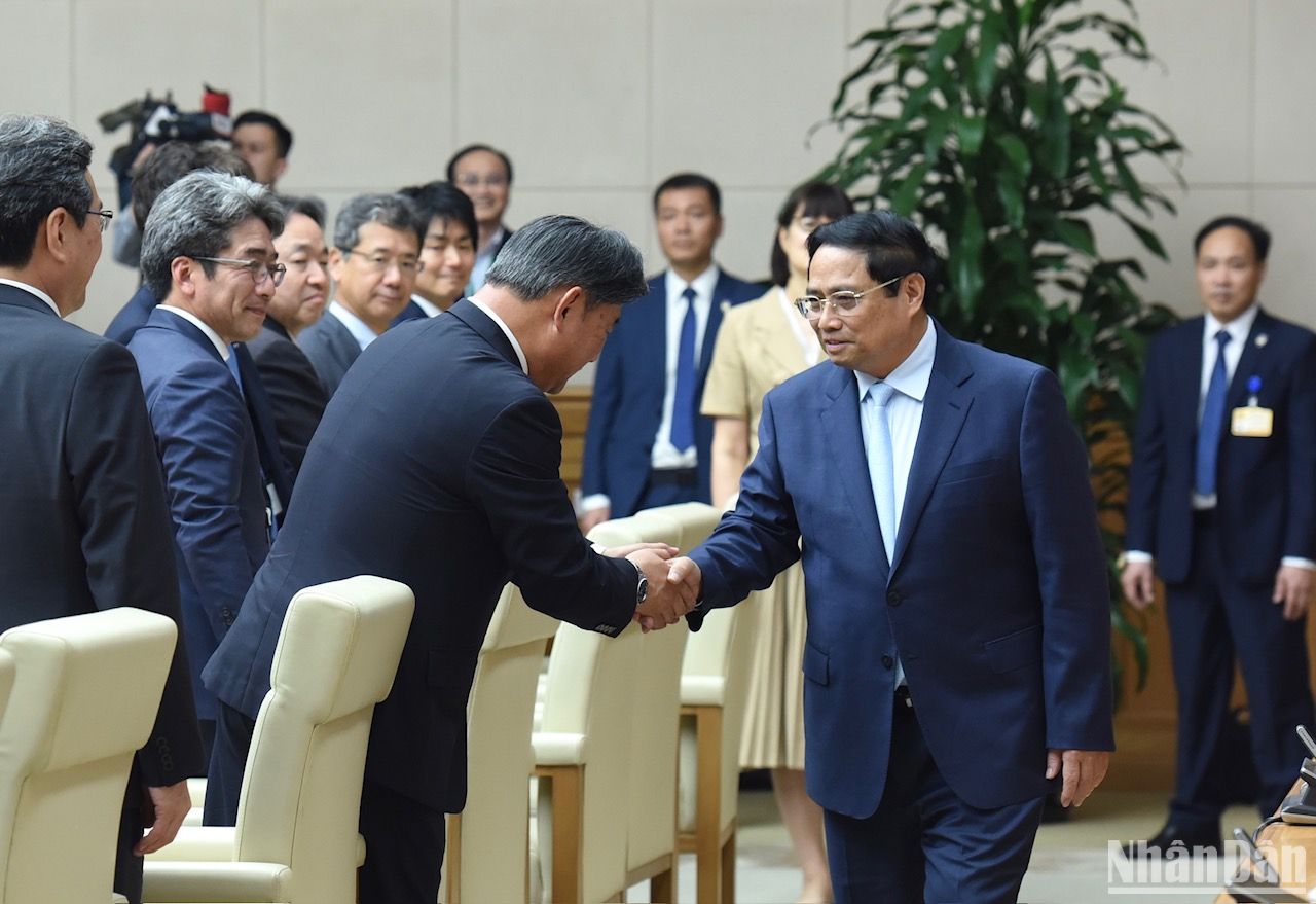 Thủ tướng Phạm Minh Chính tiếp Đoàn đại biểu Ủy ban Kinh tế Nhật-Việt.