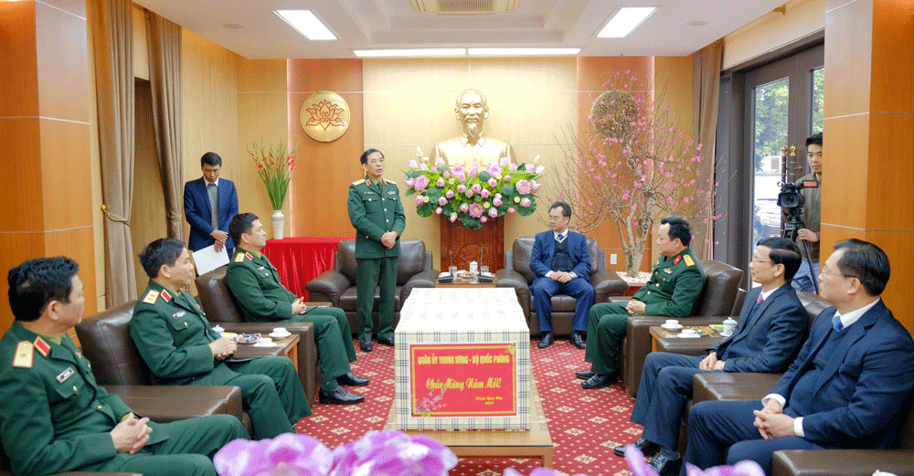 Đại tướng Phan Văn Giang làm việc với lãnh đạo tỉnh Thái Nguyên