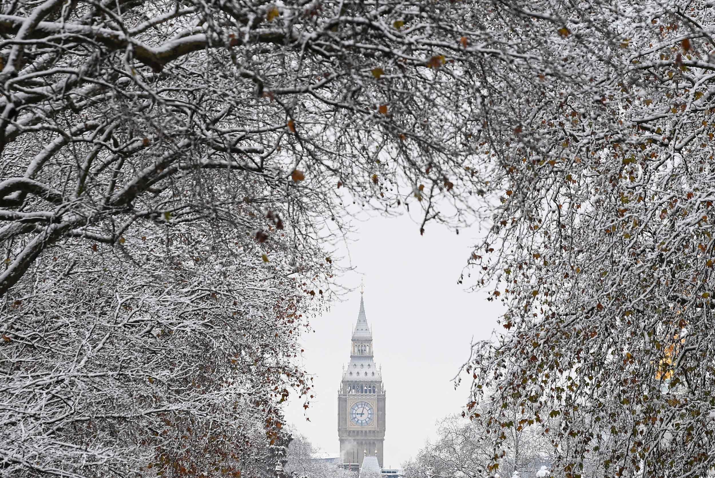 [Ảnh] Ngắm London những ngày băng tuyết phủ trắng xóa