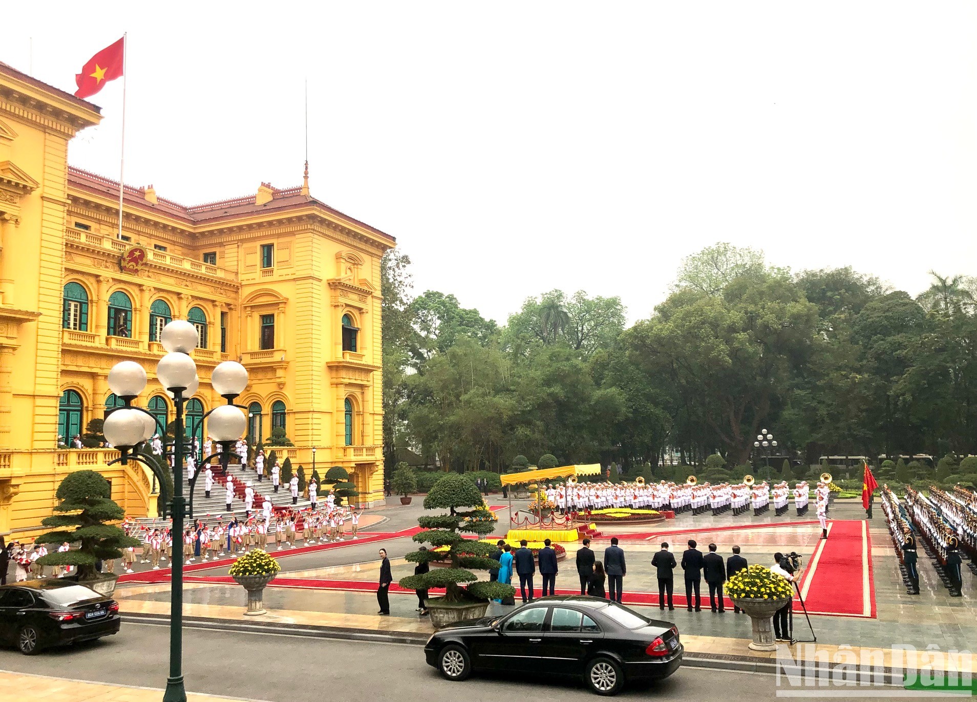 Phủ Chủ tịch nơi diễn ra Lễ đón Thủ tướng nước Cộng hòa Séc Petr Fiala.