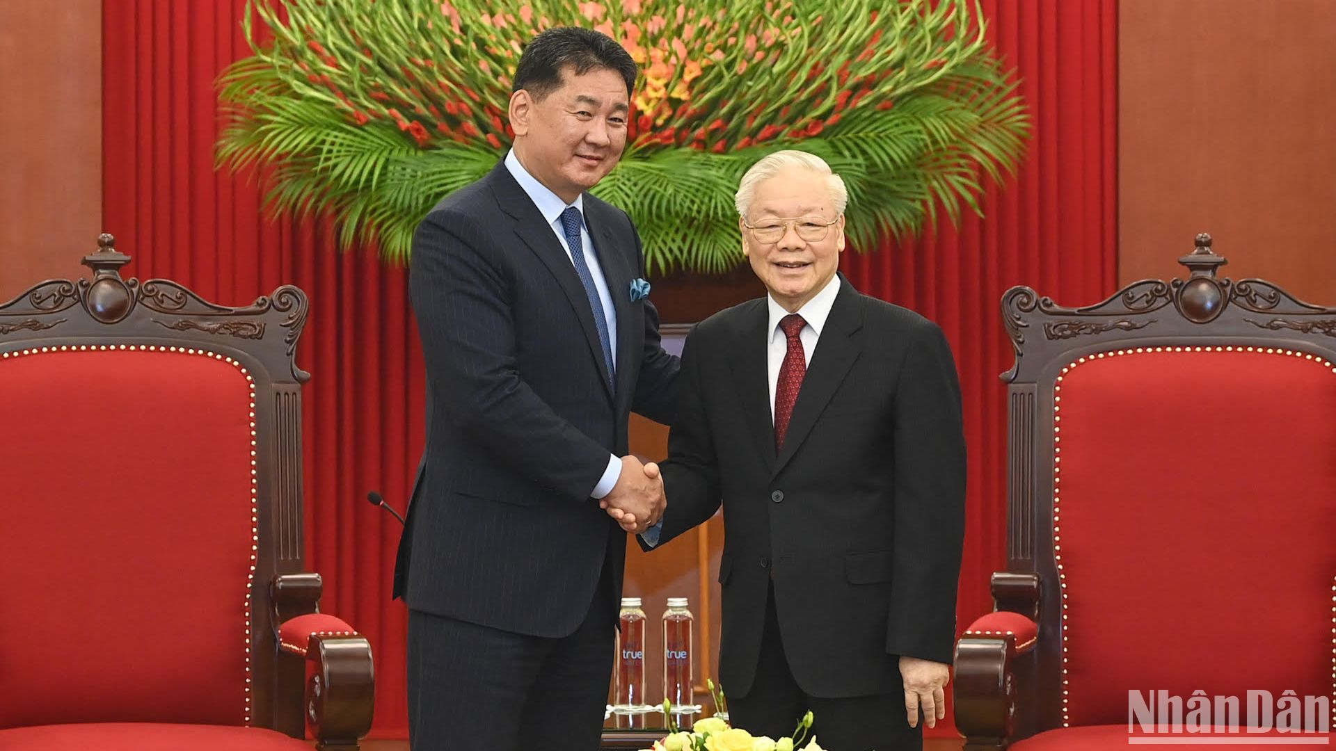 [Ảnh] Tổng Bí thư Nguyễn Phú Trọng tiếp Tổng thống Mông Cổ Ukhnaagiin Khurelsukh