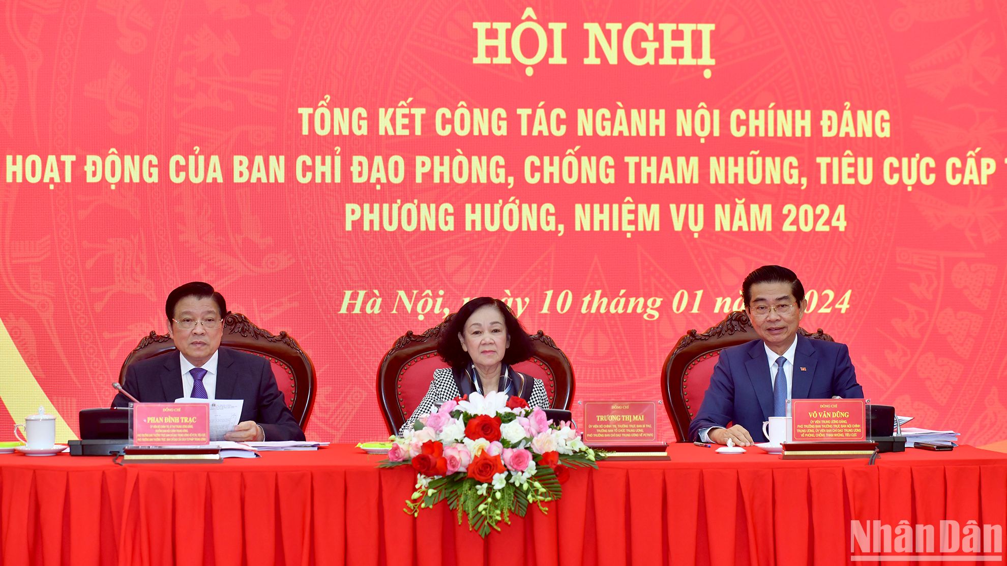 Thường trực Ban Bí thư Trương Thị Mai và lãnh đạo Ban Nội chính Trung ương chủ trì hội nghị.