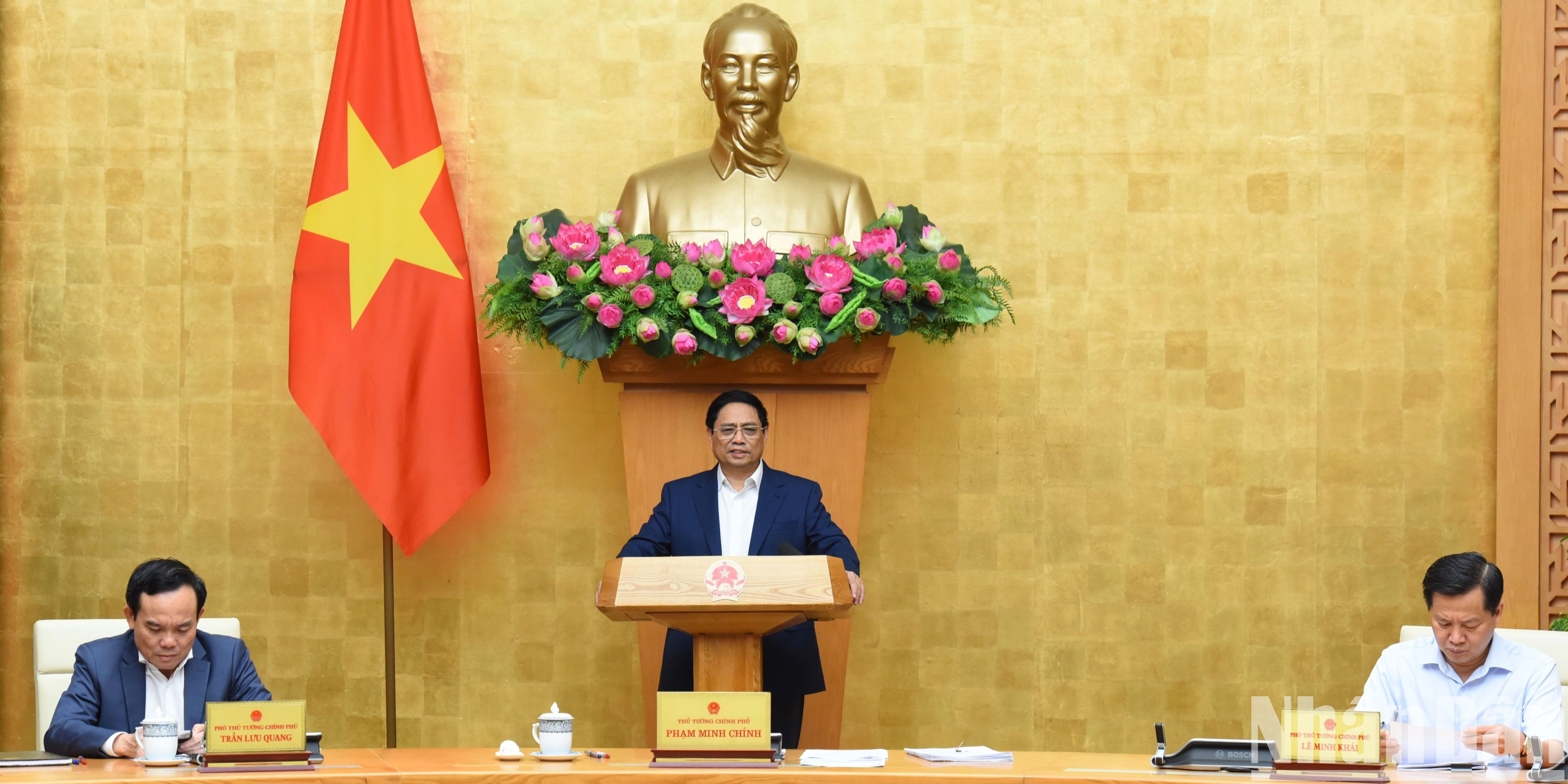 [Ảnh] Thủ tướng Phạm Minh Chính chủ trì phiên họp Chính phủ chuyên đề