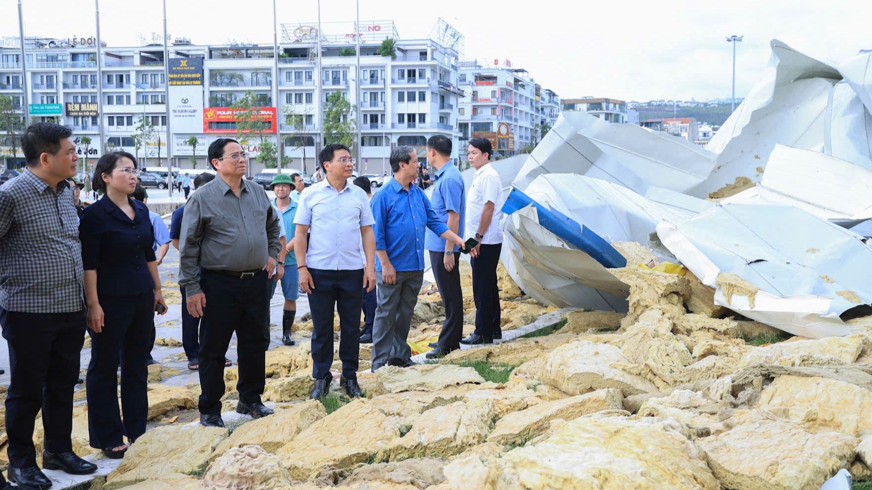 Thủ tướng Phạm Minh Chính kiểm tra thiệt hại do cơn bão số 3 gây ra tại Quảng Ninh