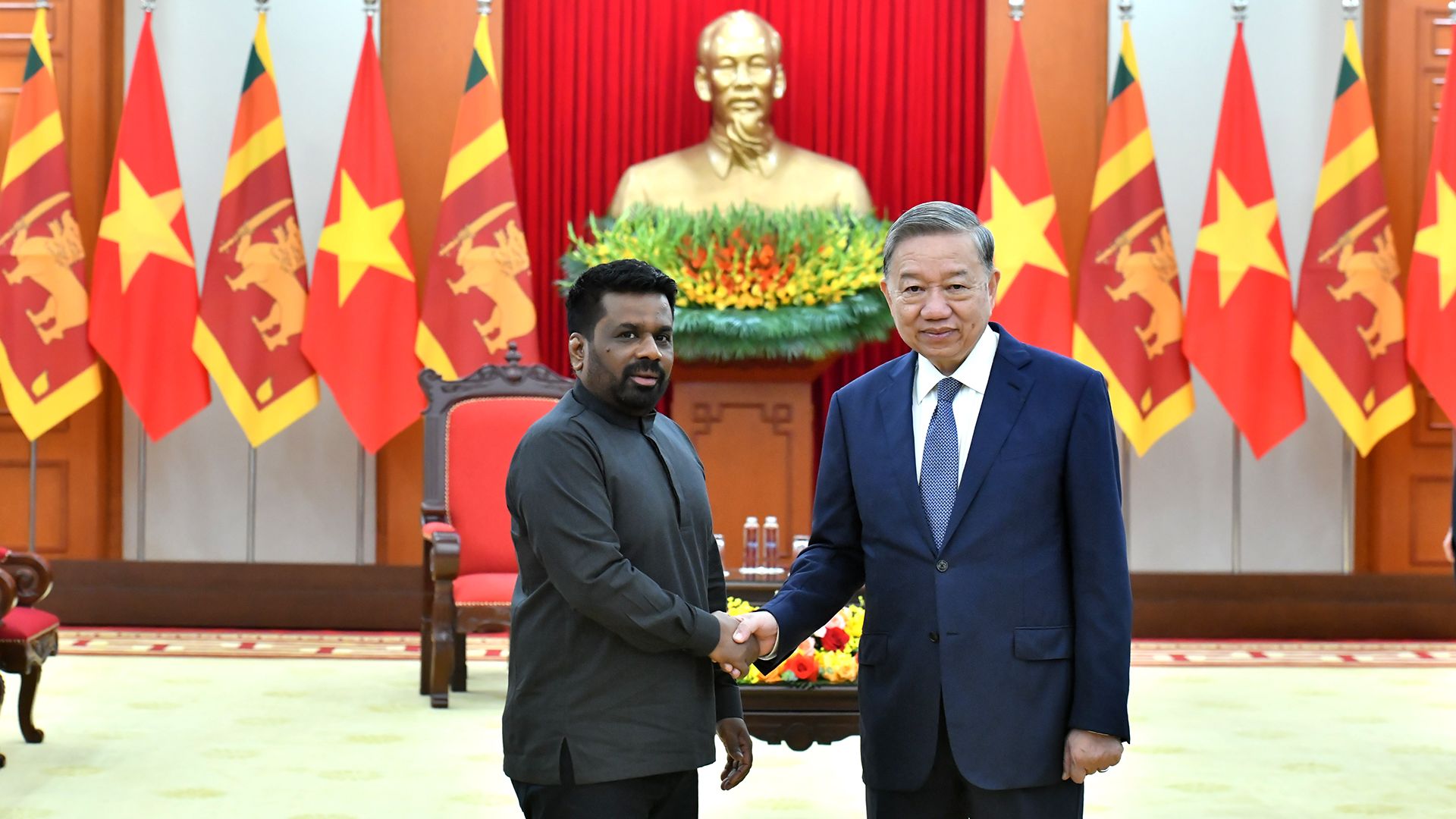 Tổng Bí thư Tô Lâm với Tổng thống Sri Lanka Anura Kumara Dissanayaka.