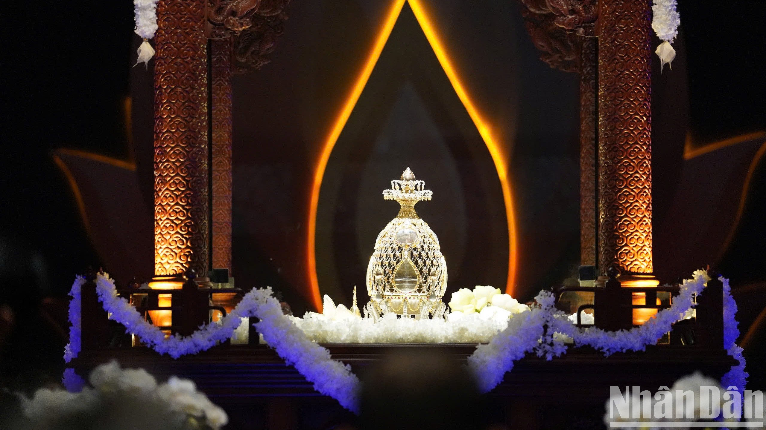Cung thỉnh xá lợi Phật trong kỳ Đại lễ Vesak 2025 là một hoạt động tôn giáo quan trọng. Sự kiện này không chỉ là niềm tự hào của Phật giáo Việt Nam mà còn là một điểm nhấn văn hóa tâm linh đặc sắc, thu hút sự quan tâm của bạn bè quốc tế.