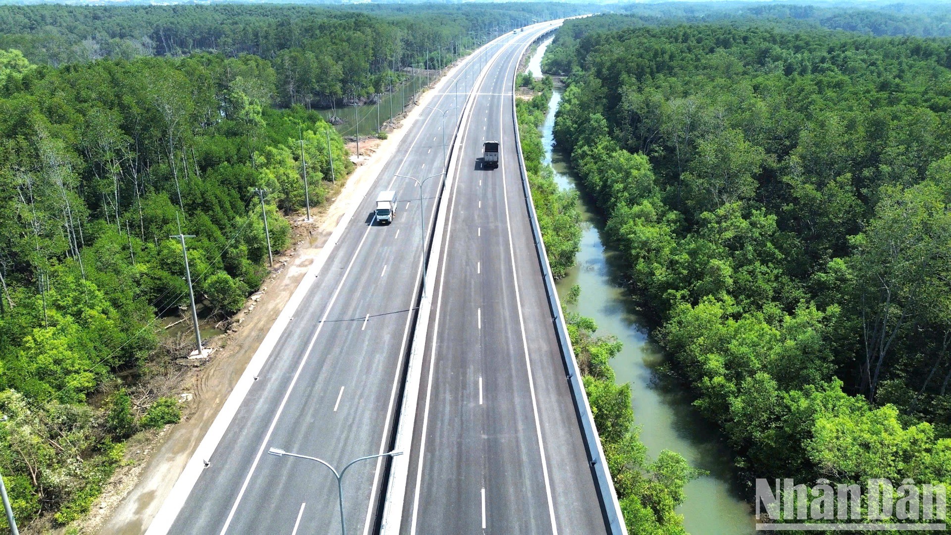 Cao tốc Bến Lức - Long Thành có chiều dài hơn 57km.