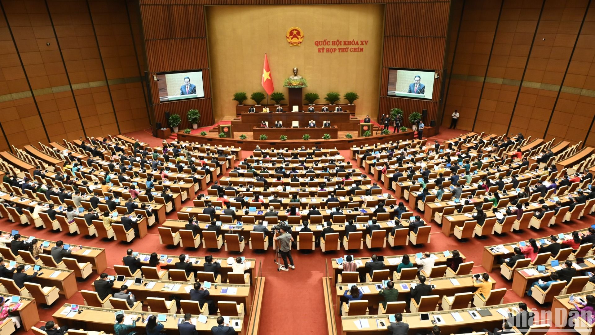 Quang cảnh phiên họp của Quốc hội tại Kỳ họp thứ 9. (Ảnh: BÙI GIANG)
