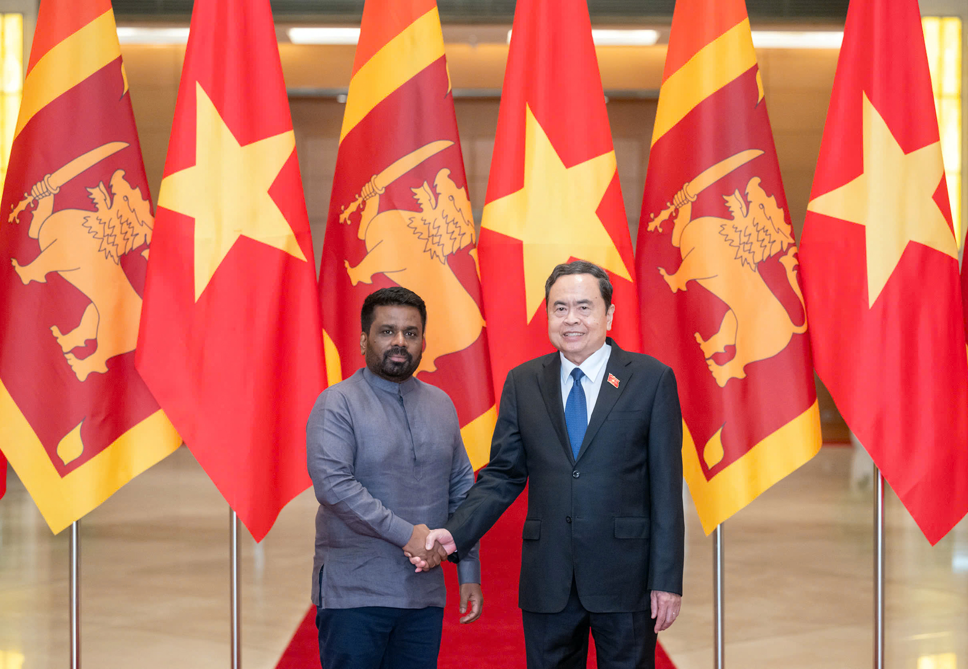 Chủ tịch Quốc hội Trần Thanh Mẫn và Tổng thống Sri Lanka Anura Kumara Dissanayaka. 