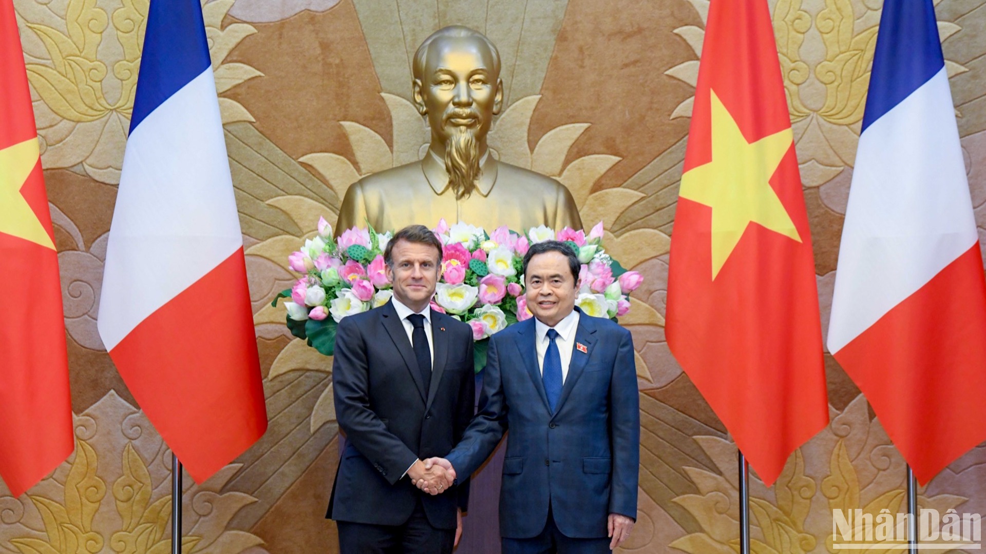 Chủ tịch Quốc hội Trần Thanh Mẫn hội kiến Tổng thống Pháp Emmanuel Macron.