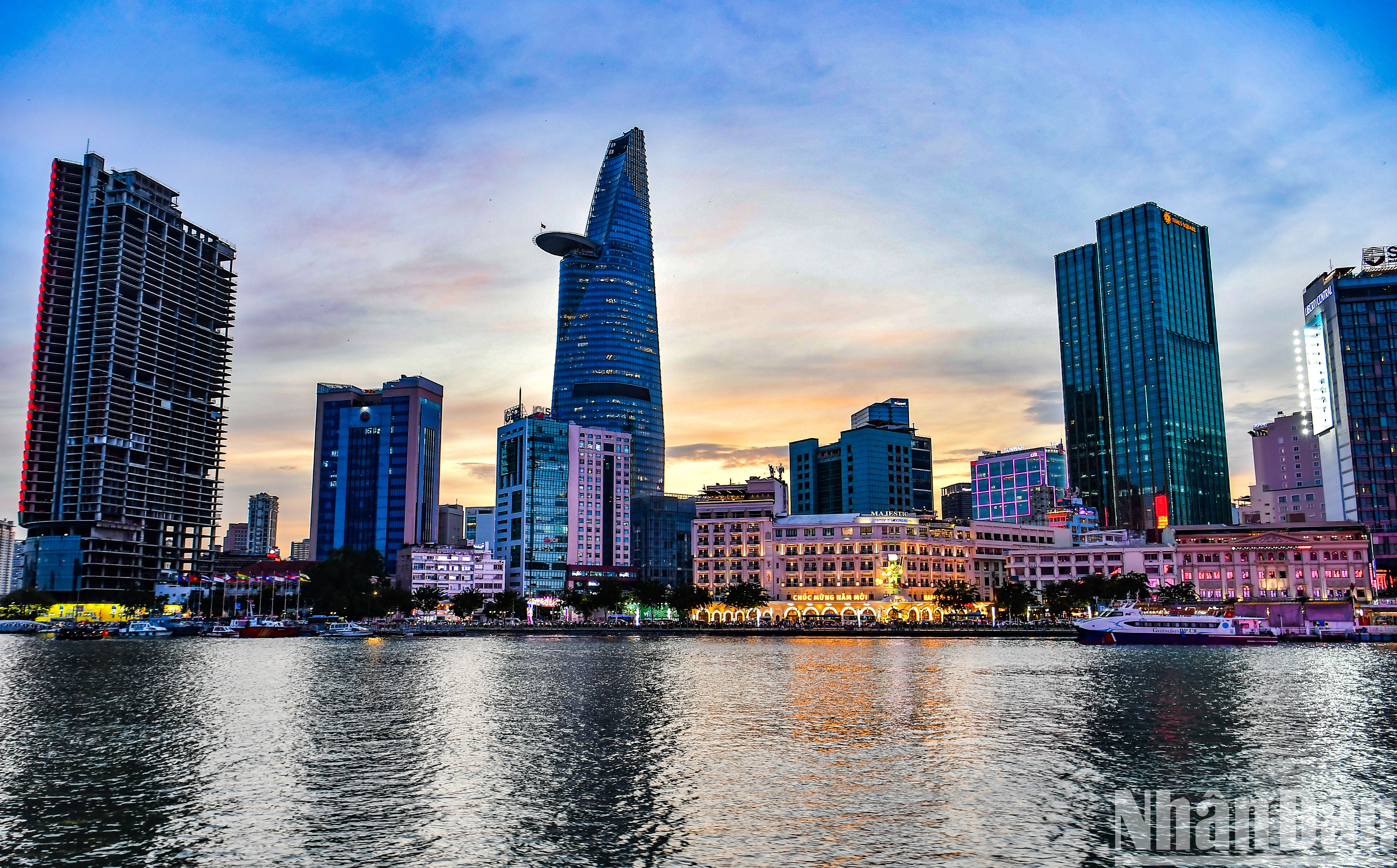 [Ảnh] Vẻ đẹp Thành phố Hồ Chí Minh - “siêu đô thị” hiện đại sau 50 năm giải phóng