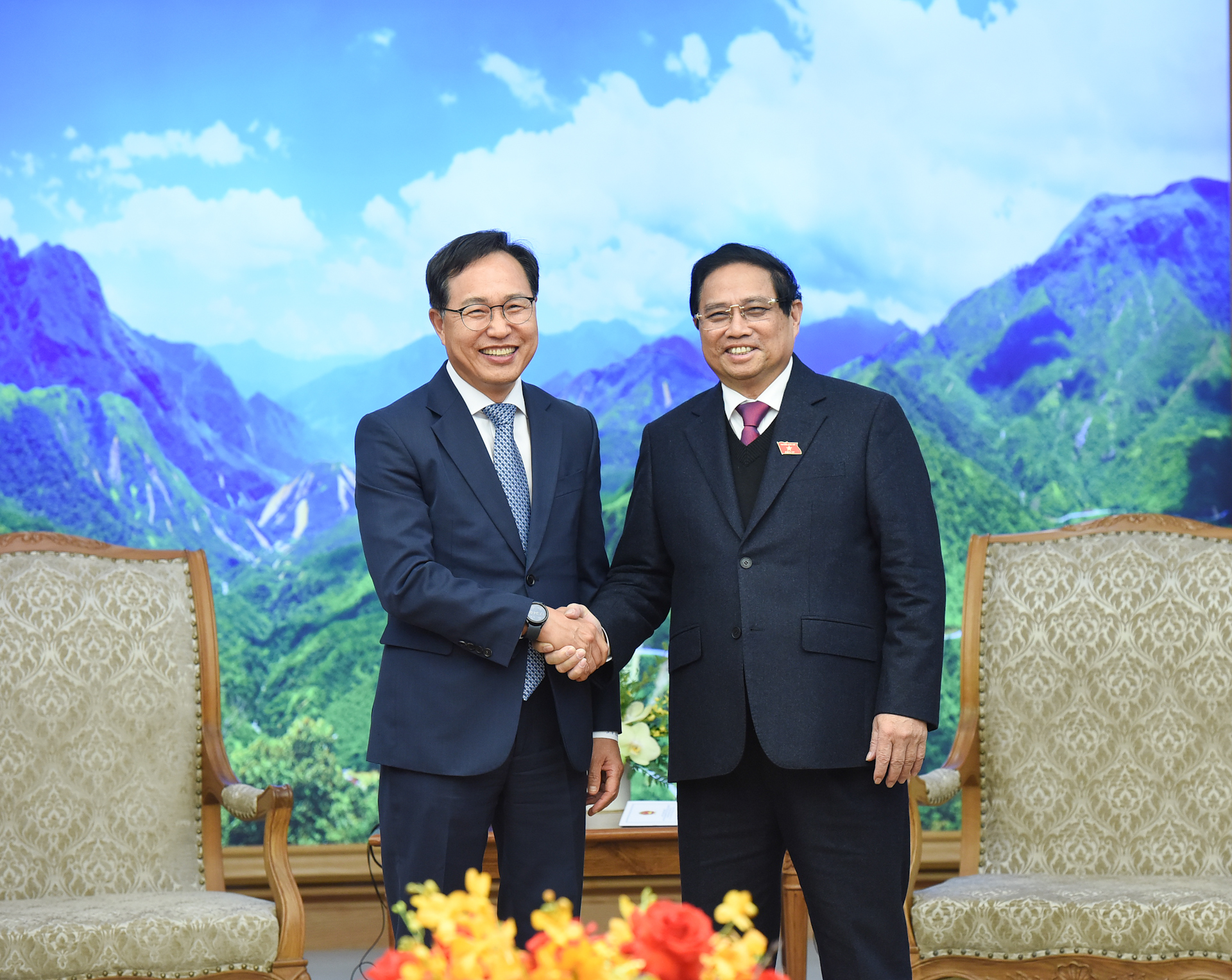 Thủ tướng Phạm Minh Chính tiếp ông Choi Joo Ho, Tổng giám đốc Samsung Việt Nam.