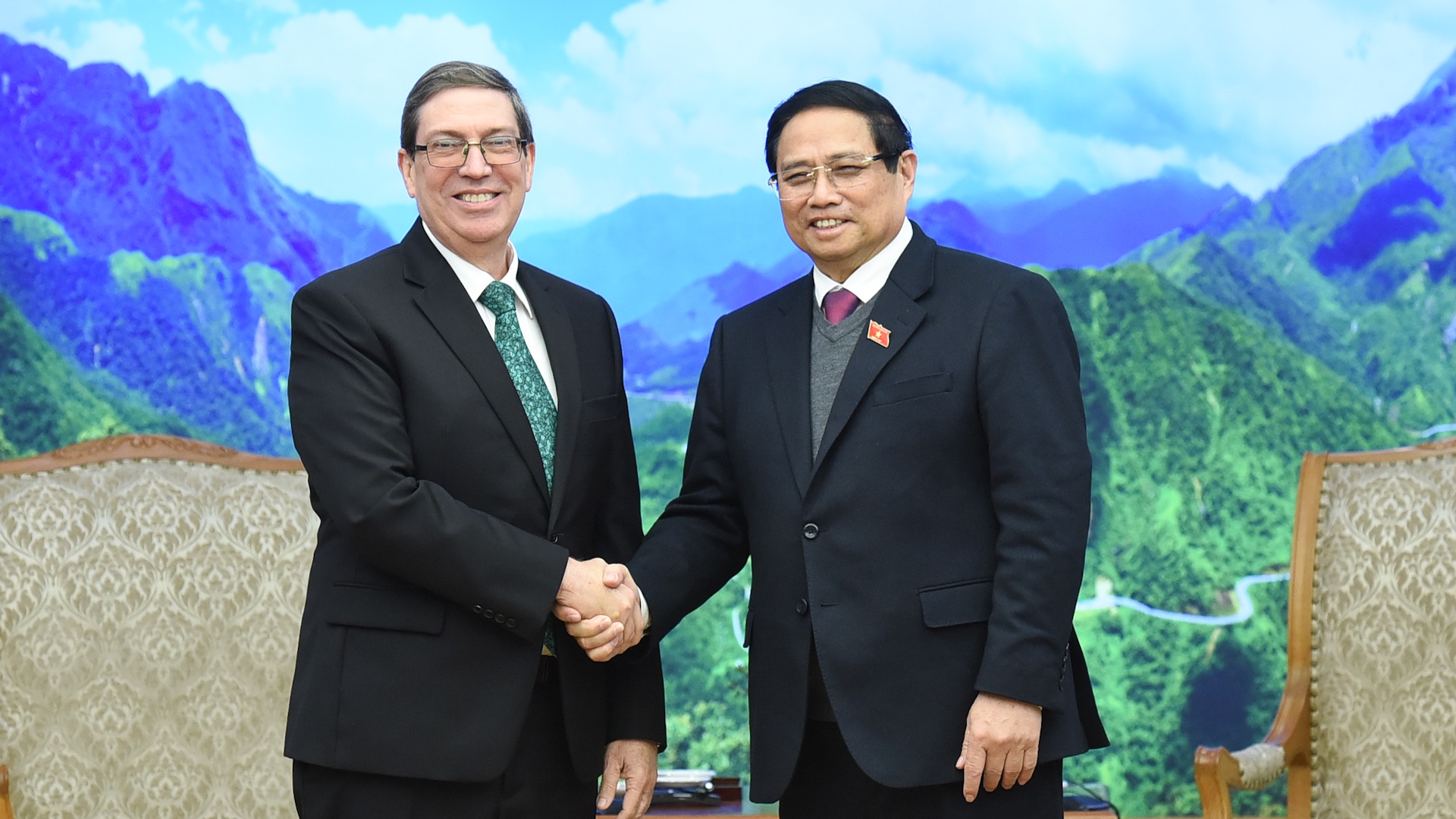 Thủ tướng Phạm Minh Chính tiếp Bộ trưởng Ngoại giao Cuba Bruno Rodríguez Parrilla.