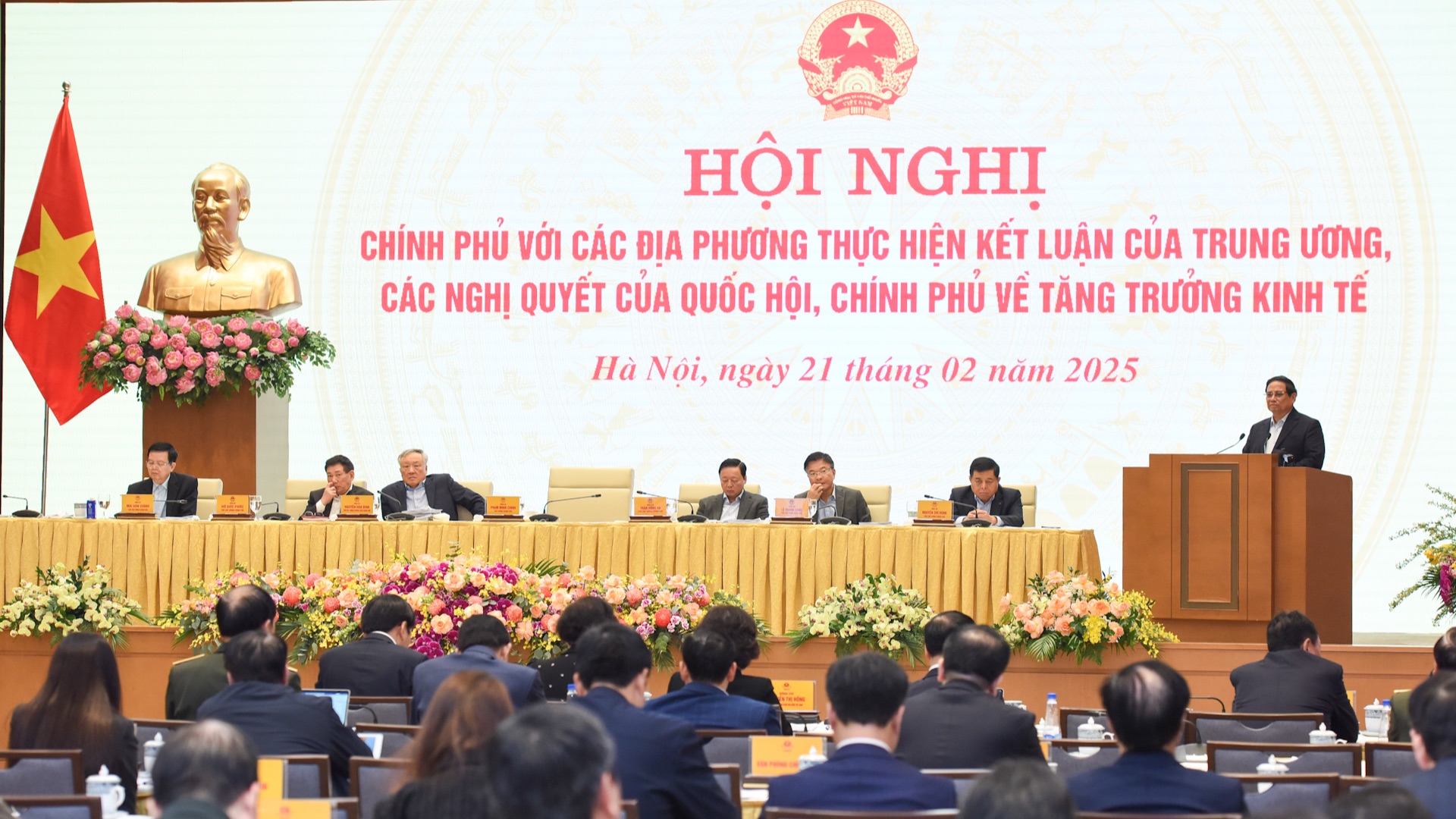 Hội nghị Chính phủ với các địa phương về tăng trưởng kinh tế. 