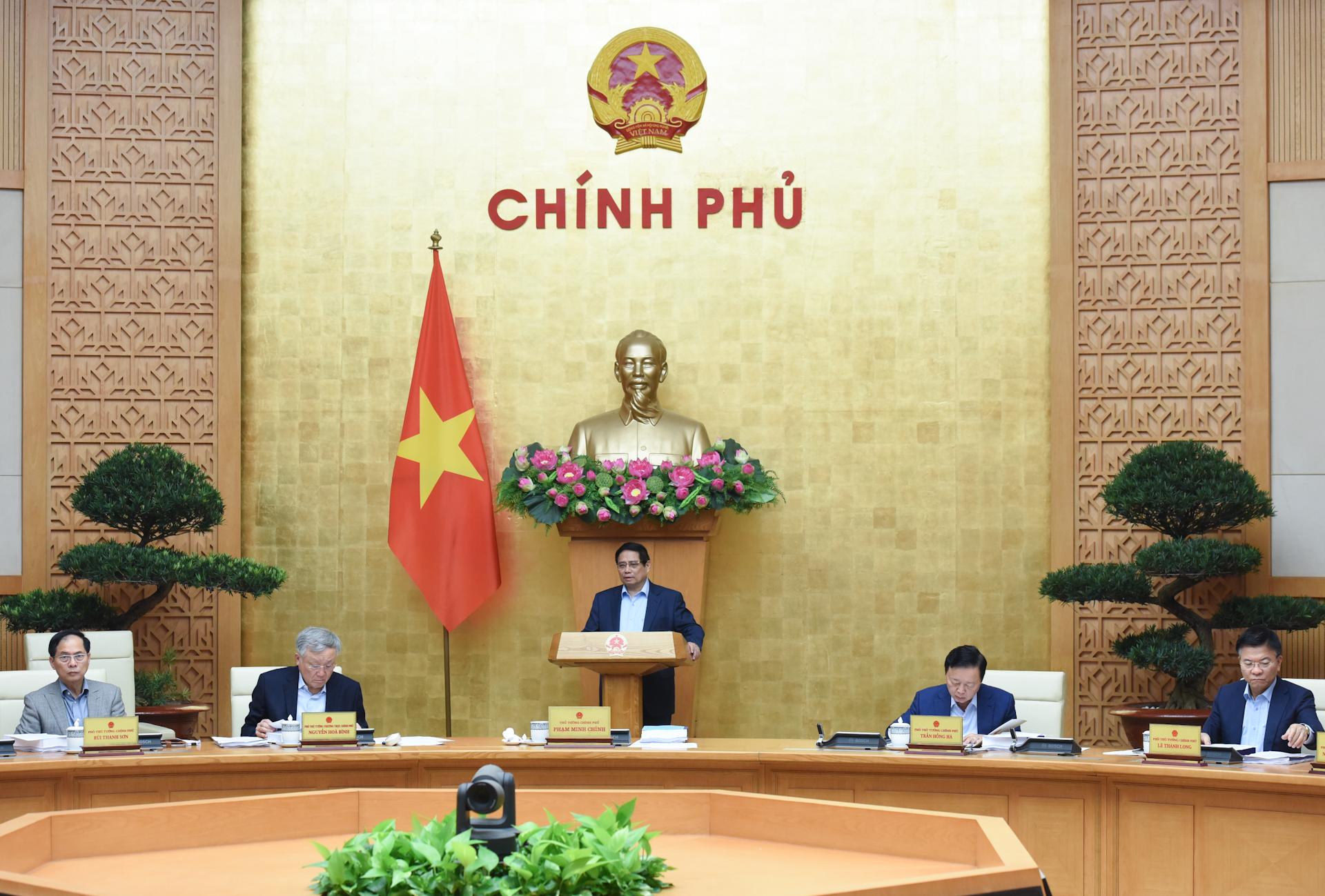 Thủ tướng Chính phủ Phạm Minh Chính chủ trì Phiên họp Chính phủ chuyên đề xây dựng pháp luật.