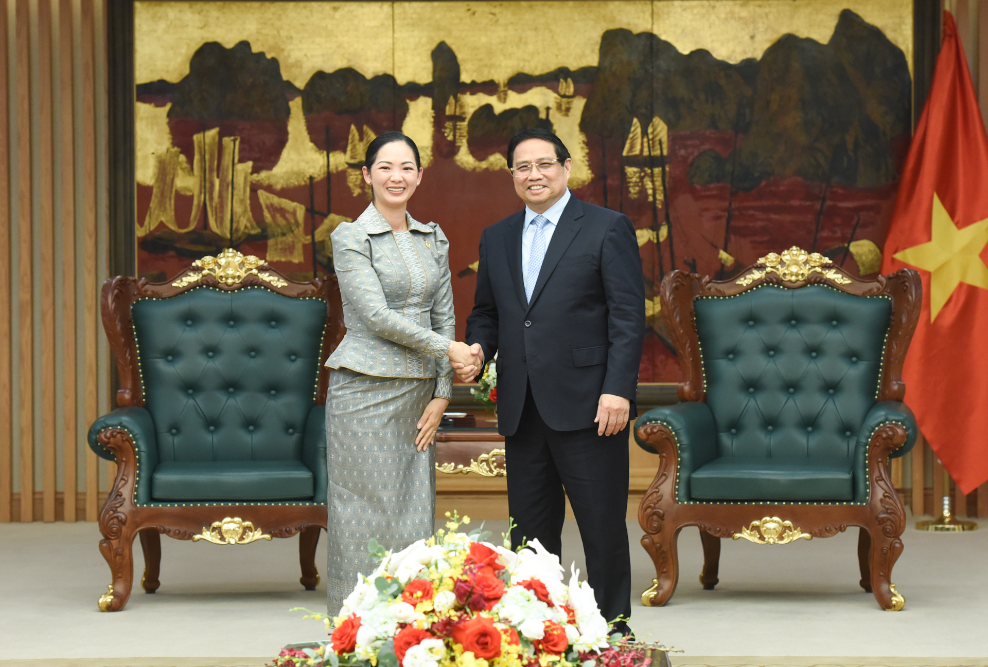 Thủ tướng Phạm Minh Chính tiếp bà Cham Nimul, Bộ trưởng Thương mại Campuchia.