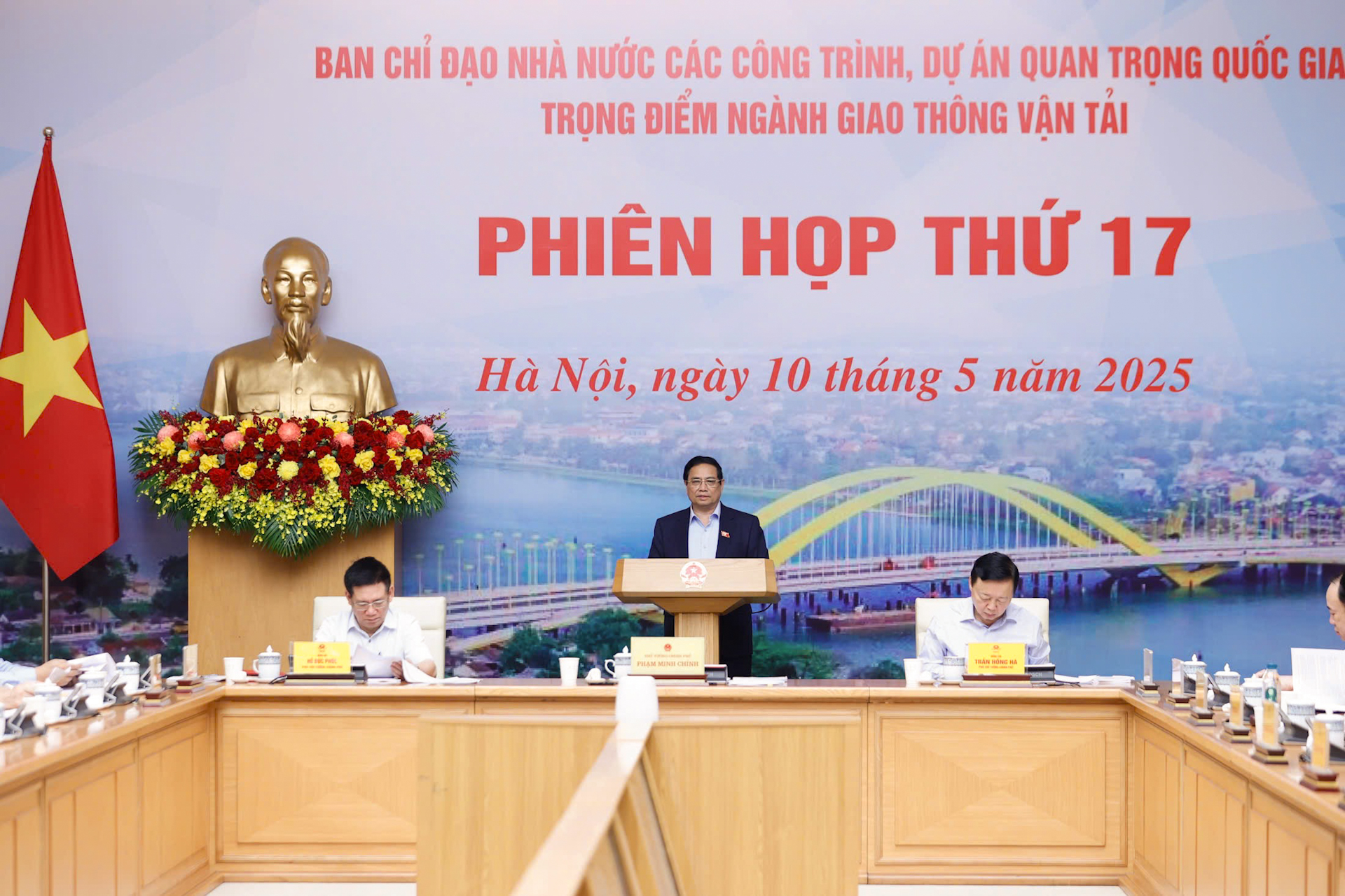Thủ tướng Phạm Minh Chính, Trưởng Ban Chỉ đạo Nhà nước các công trình, dự án quan trọng quốc gia, trọng điểm ngành giao thông vận tải chủ trì Phiên họp thứ 17 của Ban Chỉ đạo.