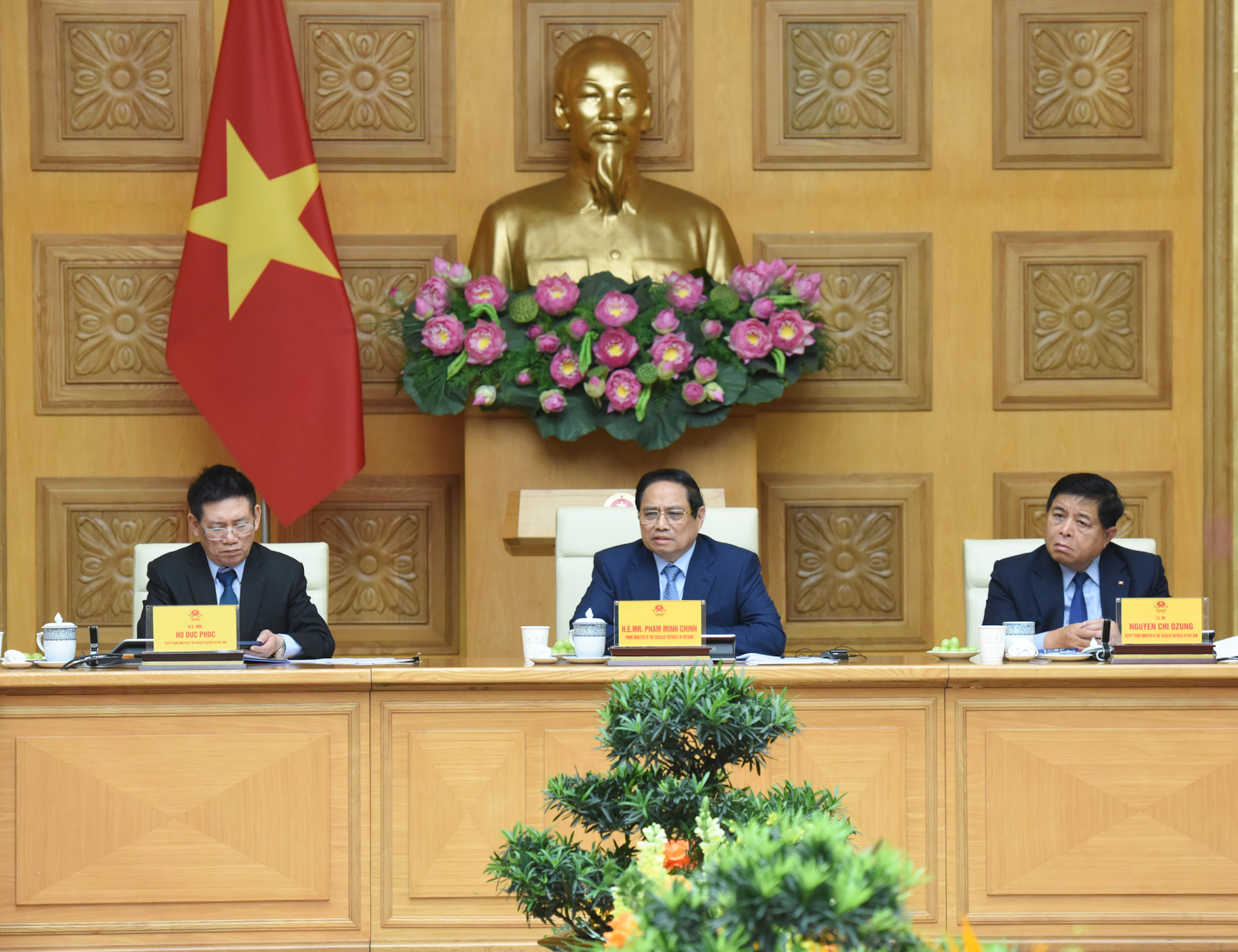 Thủ tướng Phạm Minh Chính chủ trì cuộc gặp mặt đại diện các doanh nghiệp Hoa Kỳ.