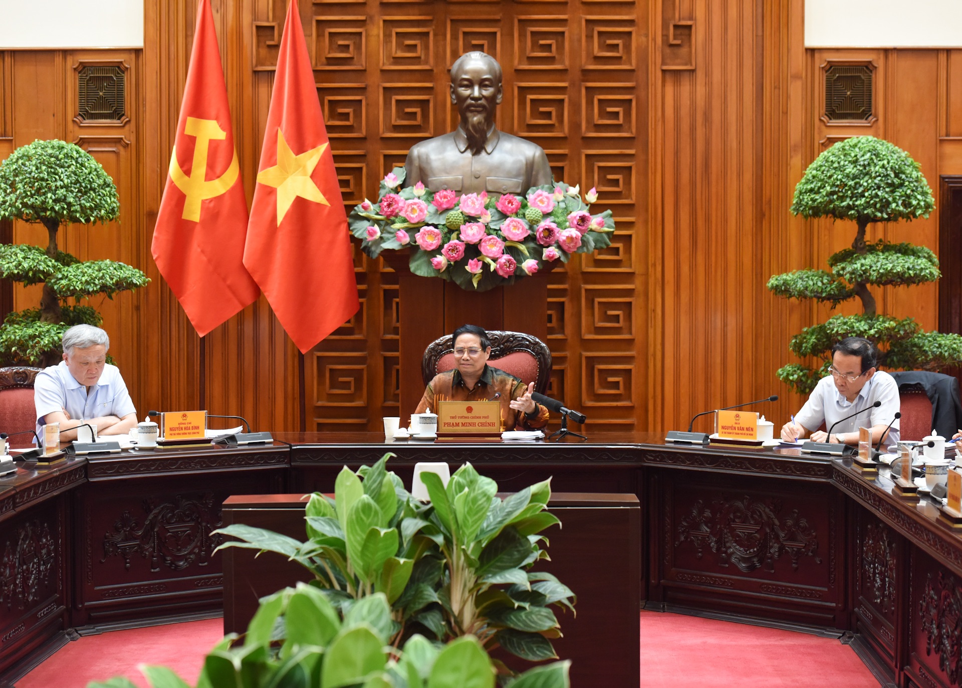 Thủ tướng Phạm Minh Chính chủ trì hội nghị.