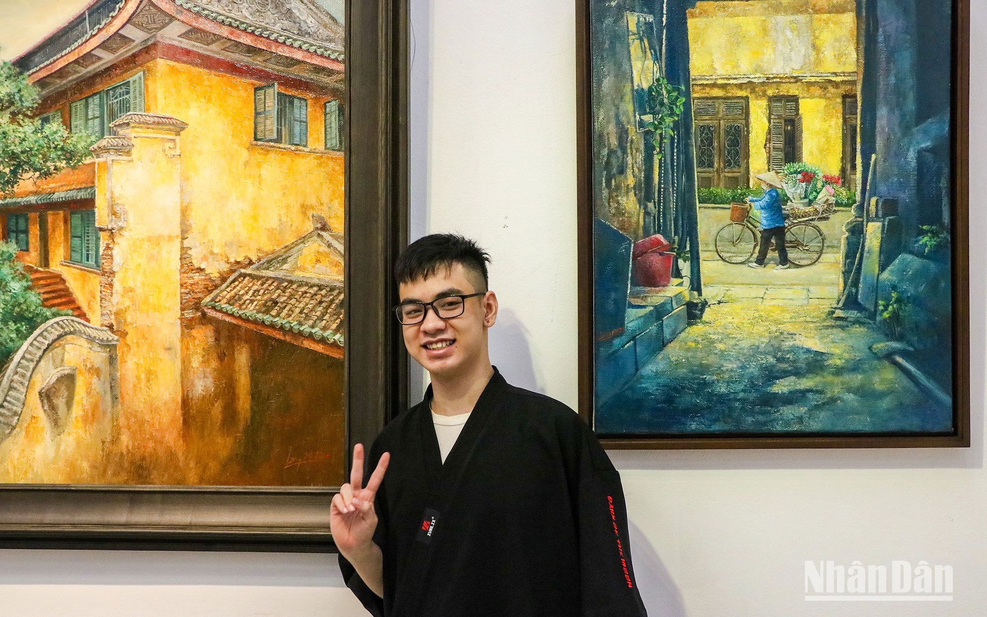 Họa sĩ Trần Nam Long.