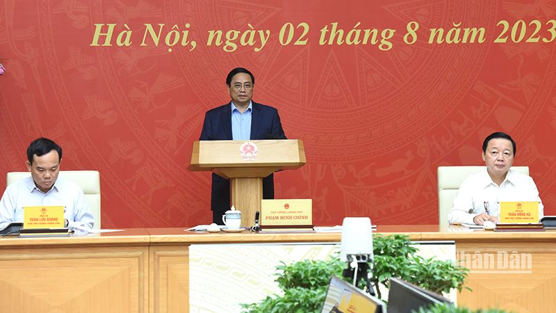 Thủ tướng Phạm Minh Chính chủ trì phiên họp thứ nhất Ban Chỉ đạo xây dựng Đề án "Tổng kết 10 năm thực hiện Nghị quyết số 22-NQ/TW ngày 10/4/2013 của Bộ Chính trị về hội nhập quốc tế". (Ảnh: TRẦN HẢI)