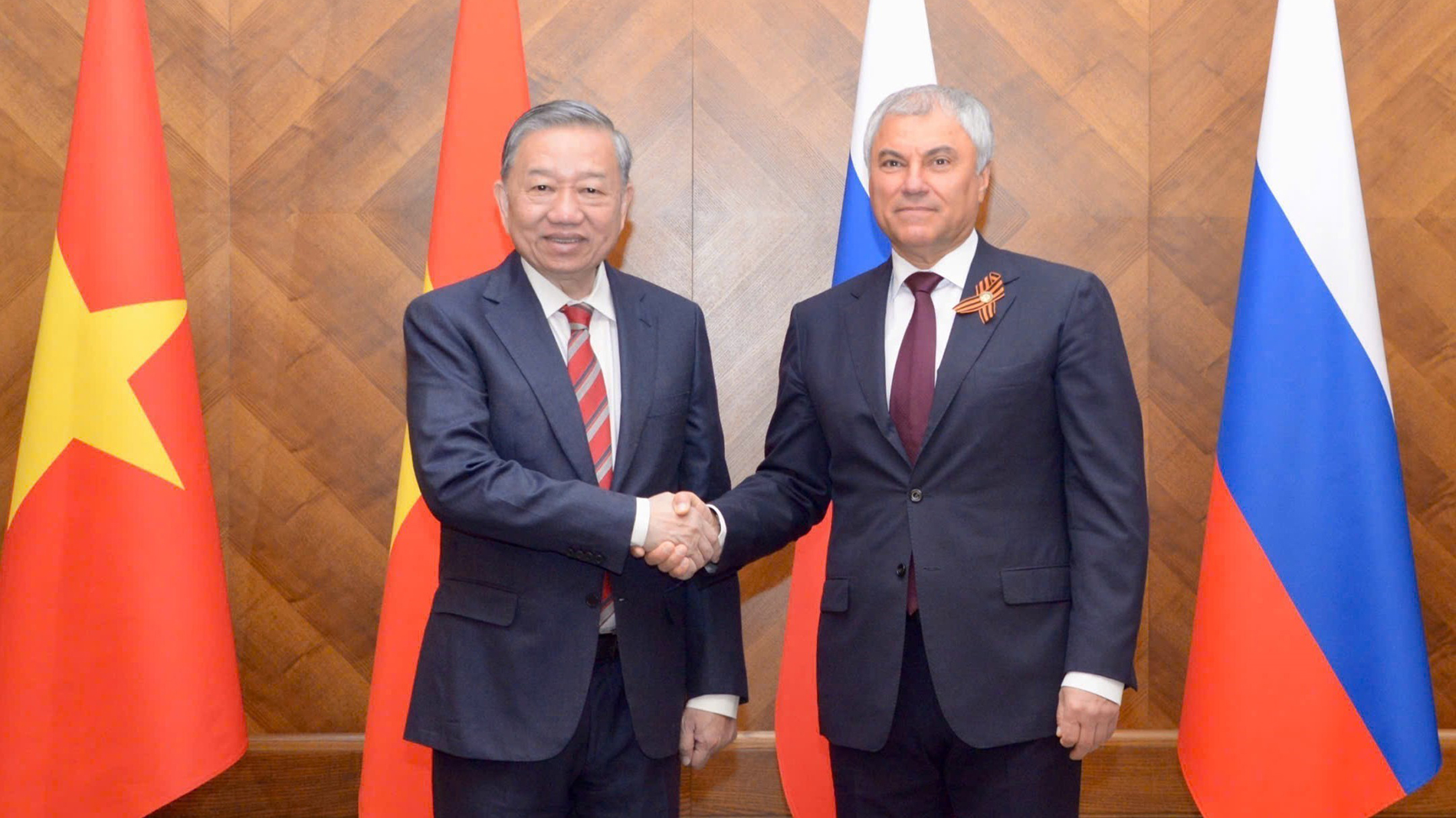 Tổng Bí thư Tô Lâm và Chủ tịch Duma Quốc gia (Hạ viện) Liên bang Nga Vyacheslav Volodin.