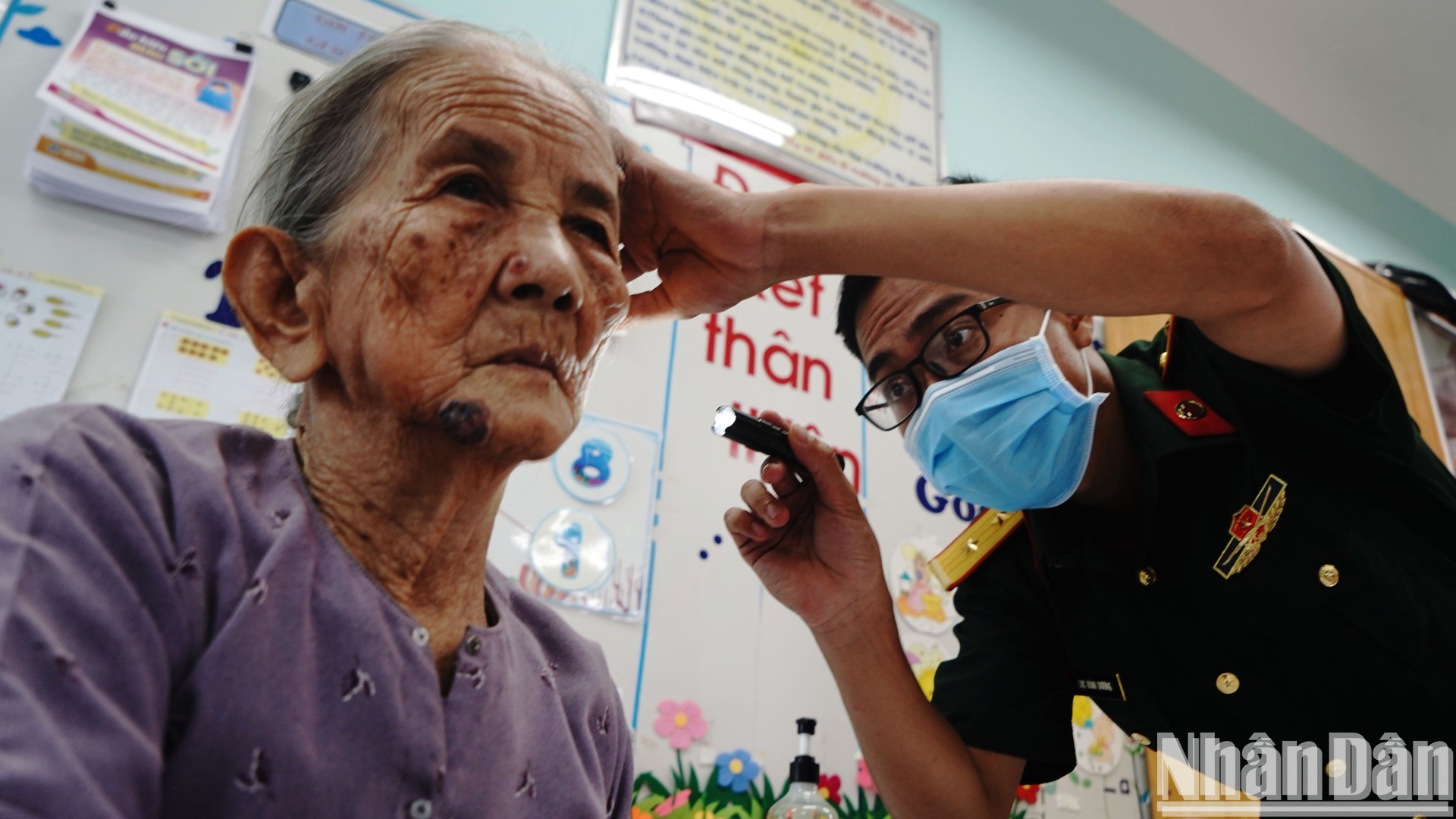Thực hiện Chương trình kết hợp quân-dân y là một nét đẹp truyền thống khẳng định phẩm chất “Bộ đội Cụ Hồ" và kết quả công tác “Dân vận khéo", xây dựng “Đơn vị dân vận tốt" trong nhiều năm của Cục 12 nói riêng và Tổng cục II nói chung. Đây cũng là một trong những hoạt động thiết thực của Tổng cục II, Bộ Quốc phòng chào mừng kỷ niệm 50 năm Ngày giải phóng miền nam, thống nhất đất nước (30/4/1975-30/4/2025).