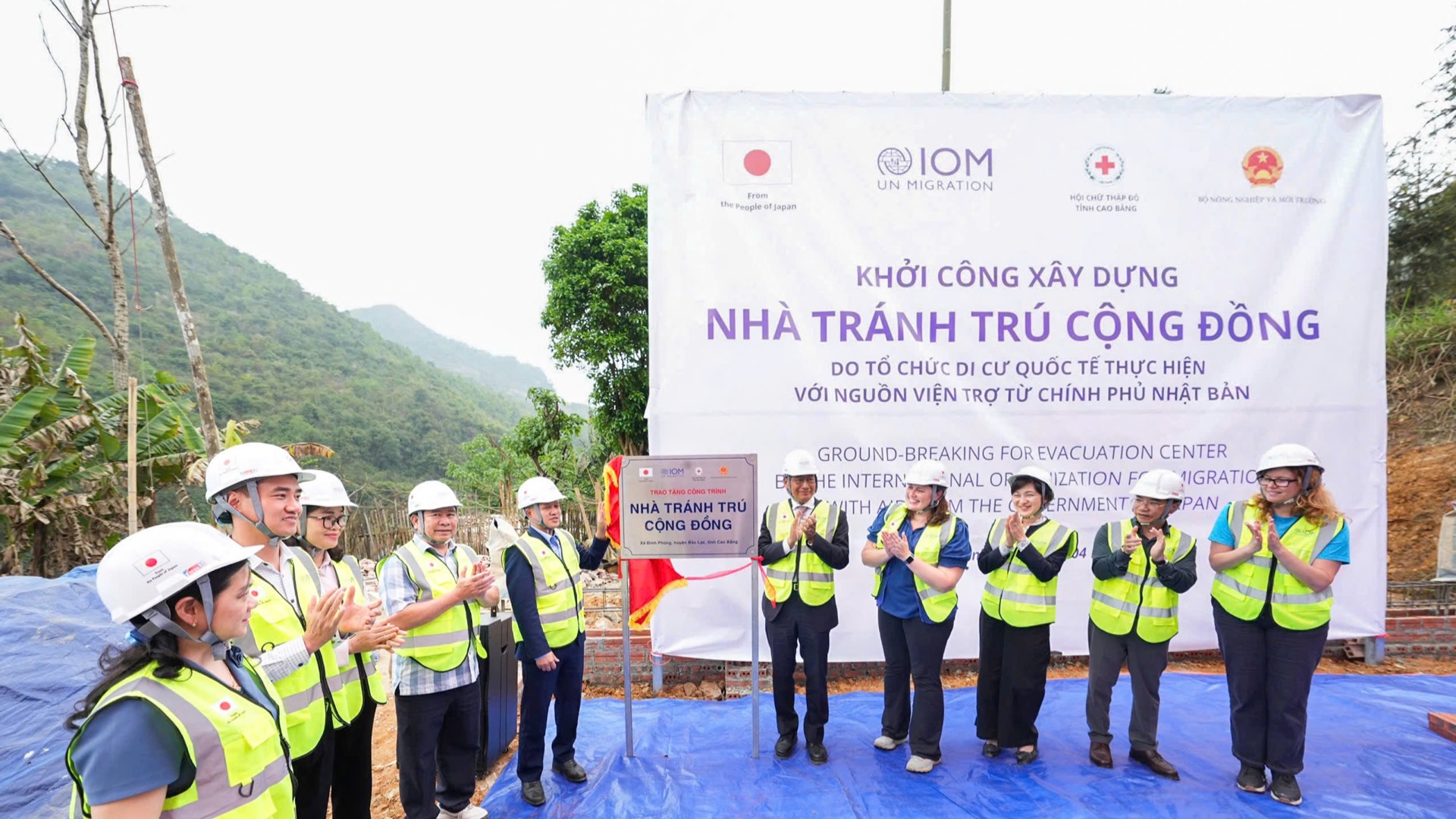 Khởi công xây dựng Nhà tránh trú cộng đồng do IOM thực hiện với nguồn viện trợ từ Chính phủ Nhật Bản. (Ảnh: IOM)