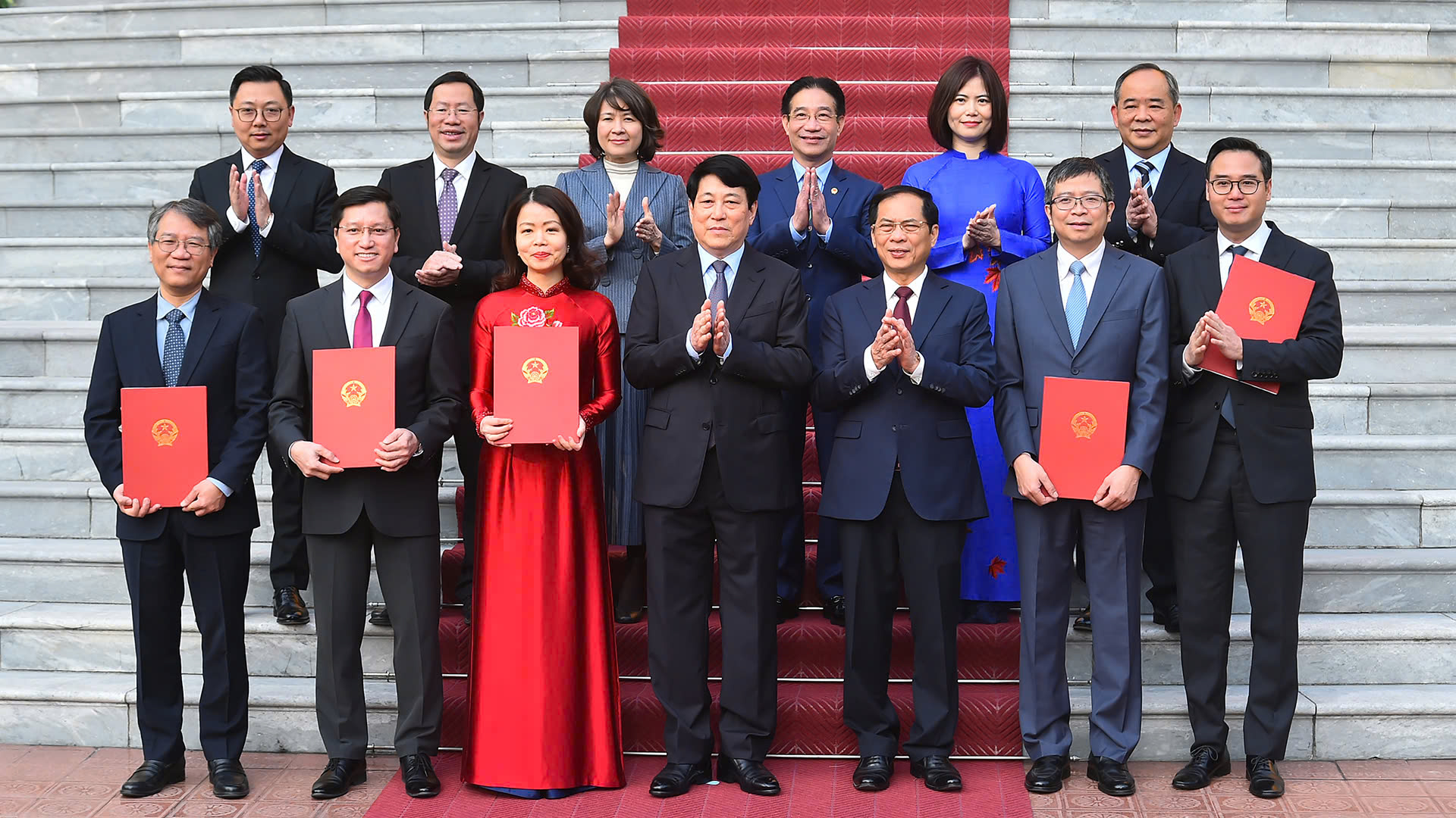 Chủ tịch nước Lương Cường; Phó Thủ tướng, Bộ trưởng Ngoại giao Bùi Thanh Sơn cùng các đại biểu tại buổi lễ.